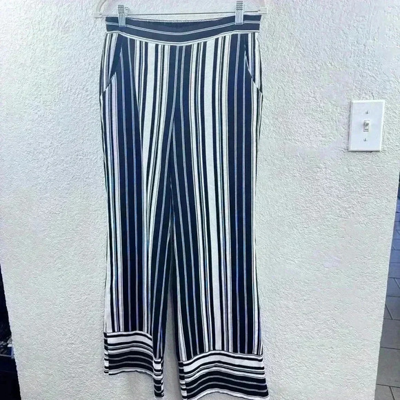 Wide-leg Beach Pants - Picture 5 of 5